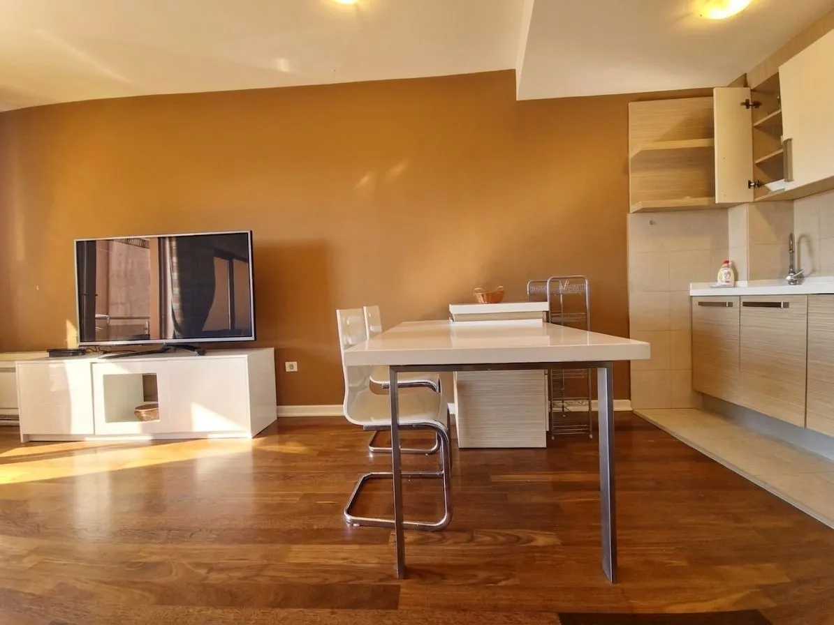 Rent, two bedroom apartment, 80m², Kamenovo, Budva
