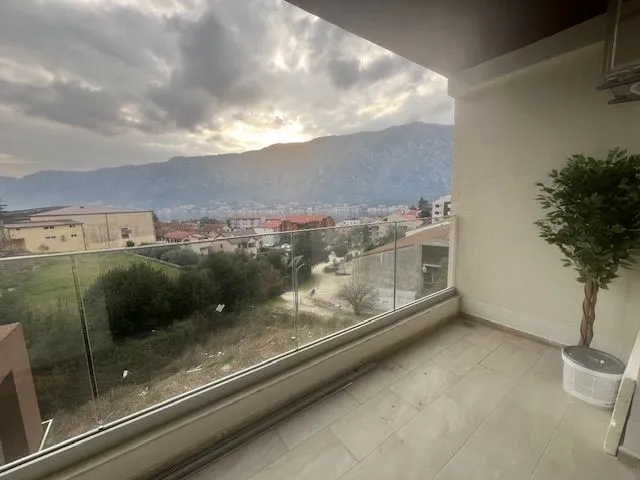 Prodaja, stan, 54m², Kotor, Crna Gora