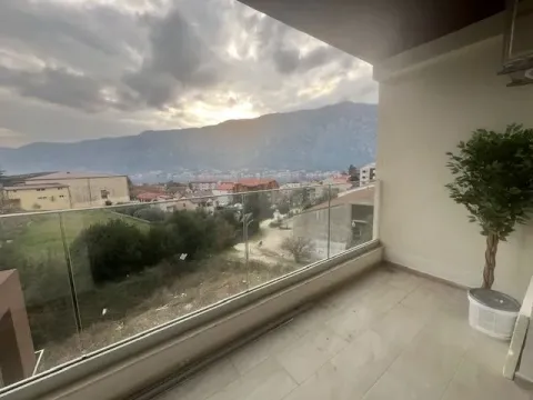 Prodaja, stan, 54m², Kotor, Crna Gora - image 5