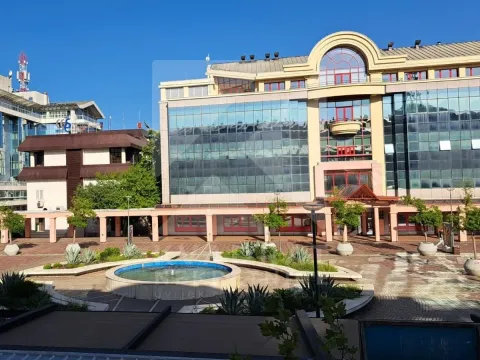 Izdavanje, dvosoban stan, 85m², Preko Morače, Podgorica - image 4