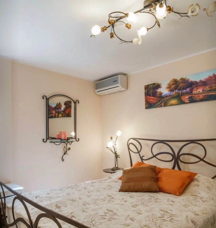 Sale, house, 215m², Stoliv, Kotor