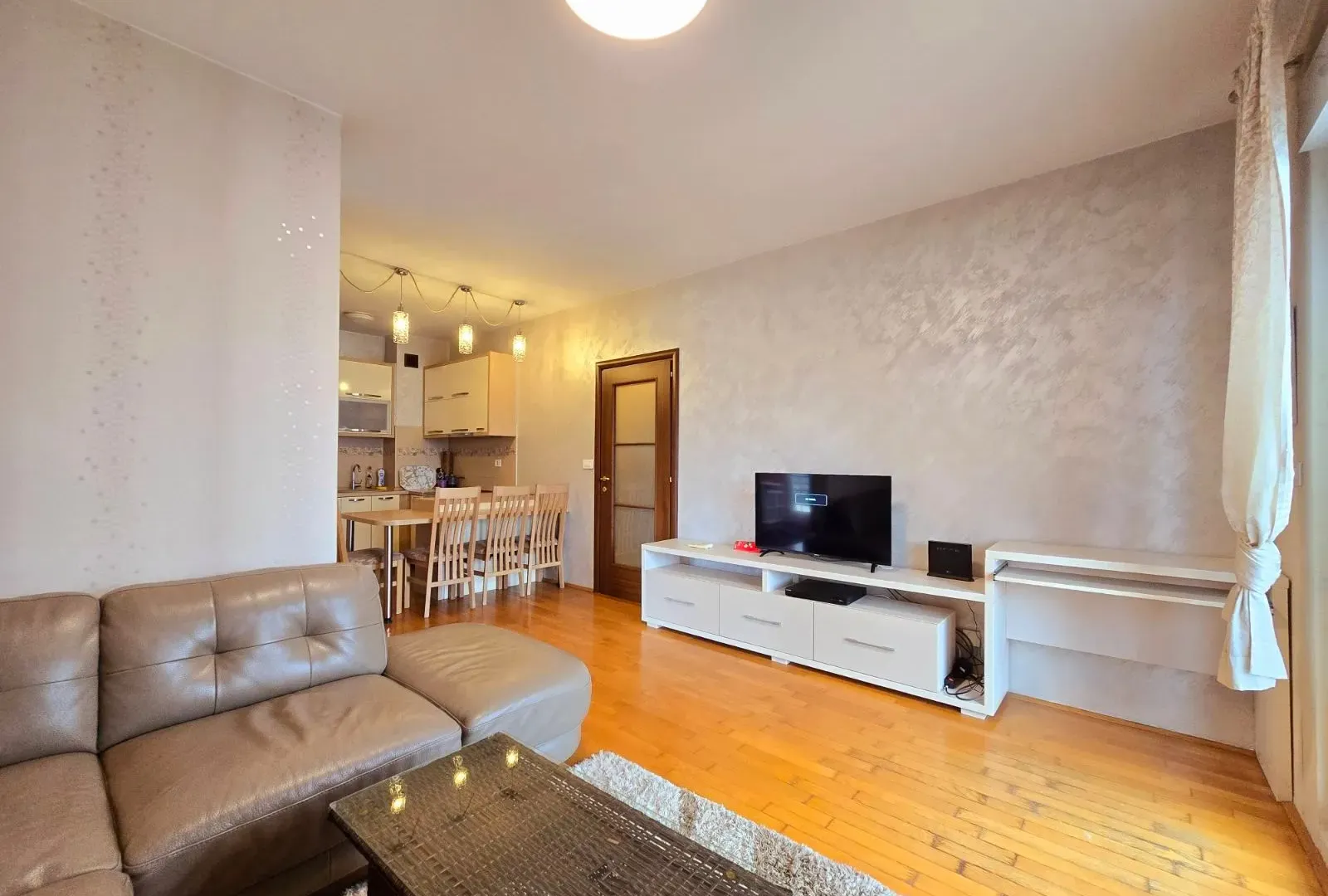 Rent, two bedroom apartment, 60m², Stari Aerodrom, Podgorica