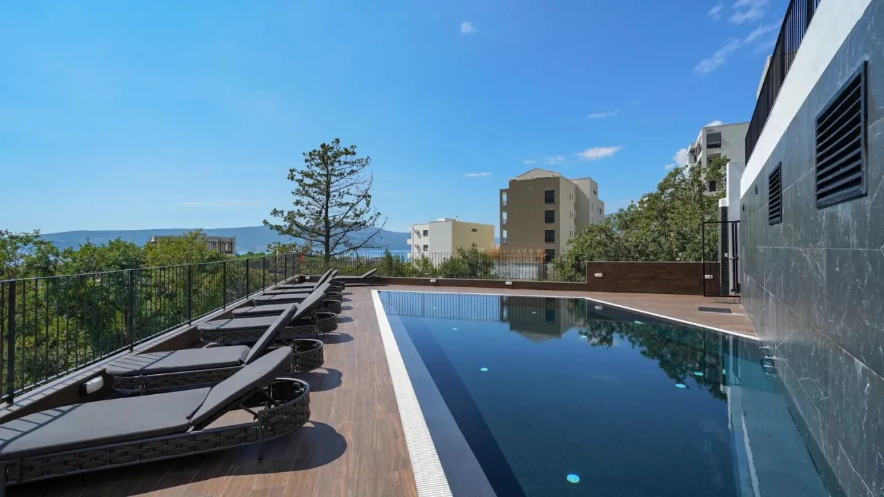 Prodaja, dvosoban stan, 66m², Tivat, Crna Gora