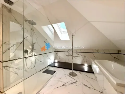 Rent, four bedroom apartment, 250m², Kalenić Pijaca, Vračar Sve Podlokacije - image 16