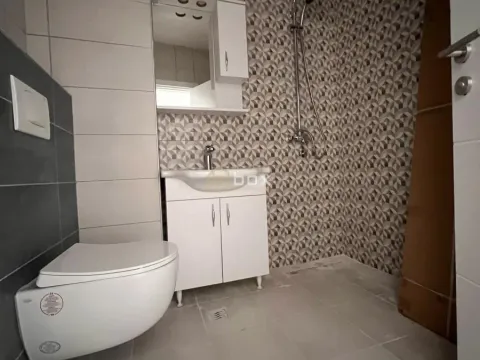 Prodaja, trosoban stan, 79m², Centar, Niš - image 15