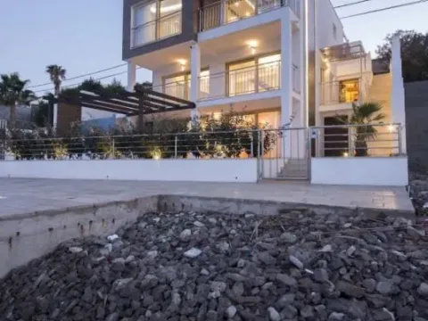 Prodaja, kuća, 350m², Krašići, Tivat - image 2