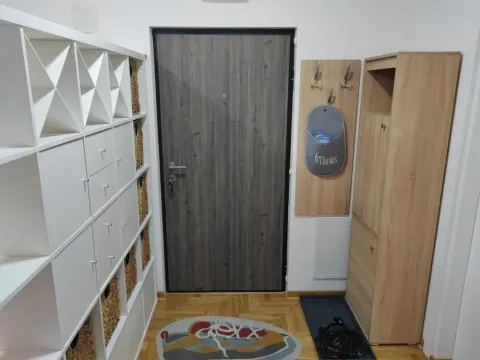 Izdavanje, dvosoban stan, 42m², Kluz, Zvezdara Sve Podlokacije - image 14