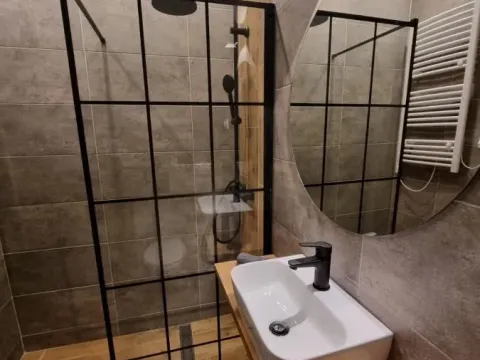 Izdavanje, jednosoban stan, 38m², Grbavica, Novi Sad Sve Podlokacije - image 11