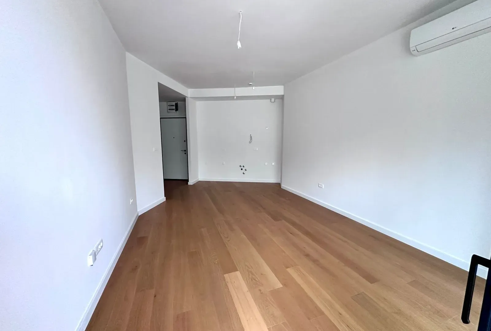 Sale, one bedroom apartment, 54m², Bečići, Budva