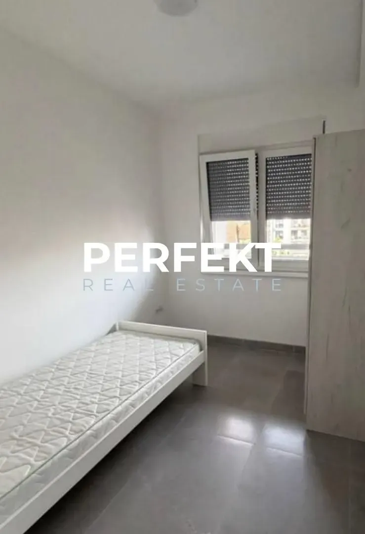 Prodaja, trosoban stan, 68m², Pančevo, Srbija