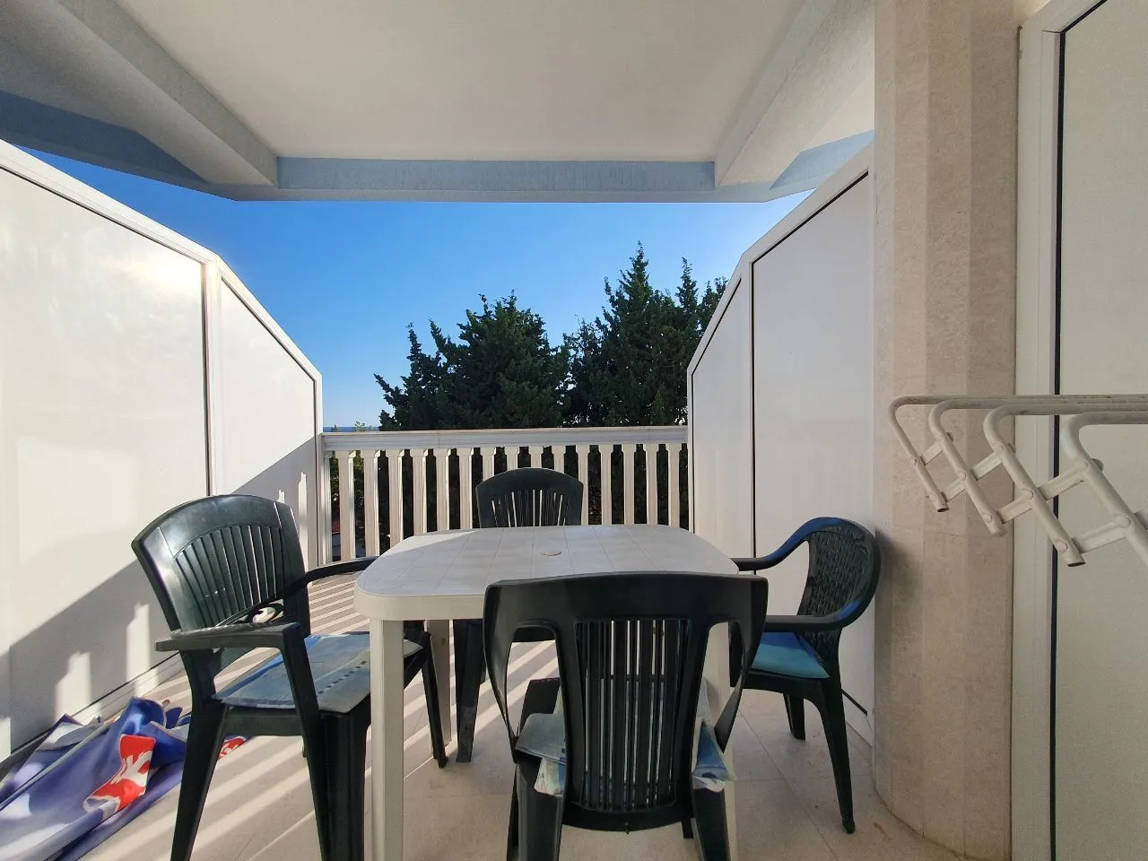 Izdavanje, dvosoban stan, 59m², Sutomore, Bar