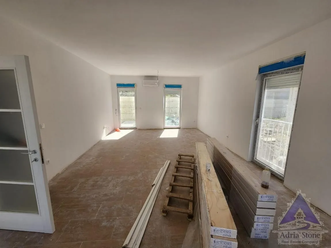 Sale, three bedroom apartment, 136m², Kalimanj, Tivat