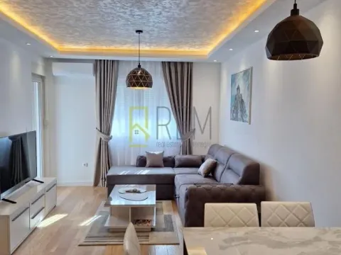 Izdavanje, jednosoban stan, 49m², City Kvart, Podgorica - image 2