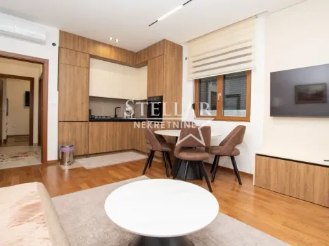 Izdavanje, stan, 50m², Vezirov Most, Podgorica - image 12