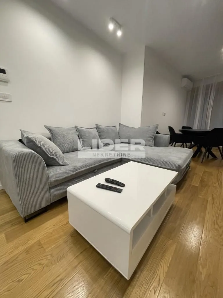 Rent, two bedroom apartment, 50m², Kluz, Zvezdara Sve Podlokacije