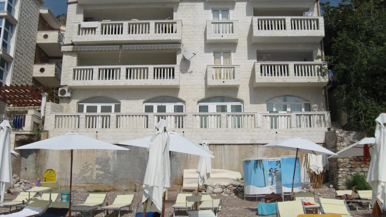 Prodaja, stan, 80m², Sveti Stefan, Budva