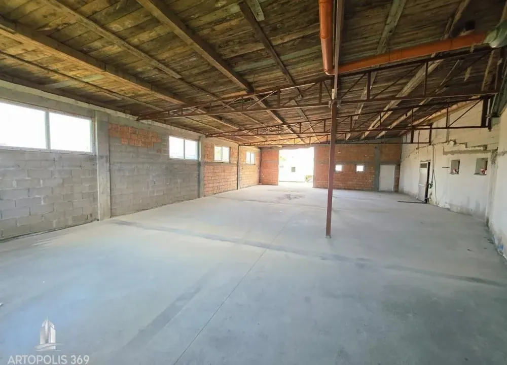 Izdavanje, poslovni prostor, 180m², Leštane, Grocka