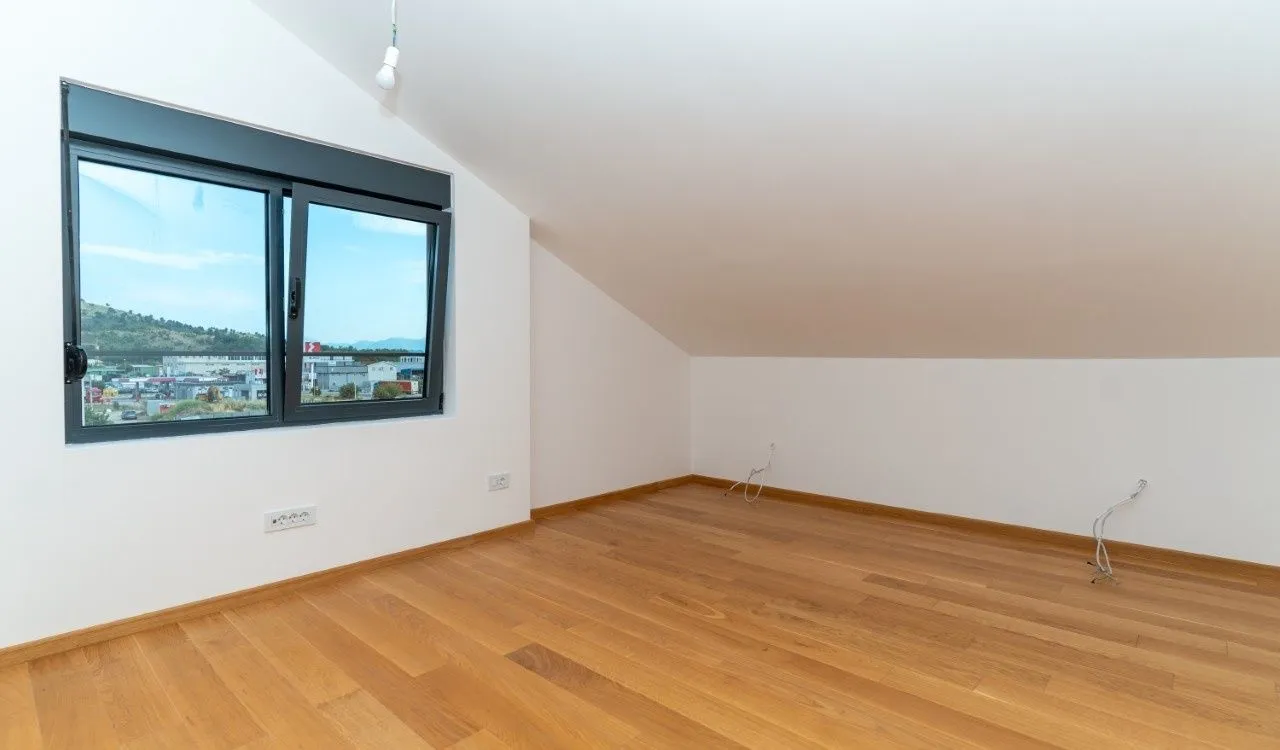 Izdavanje, stan, 173m², Zabjelo, Podgorica
