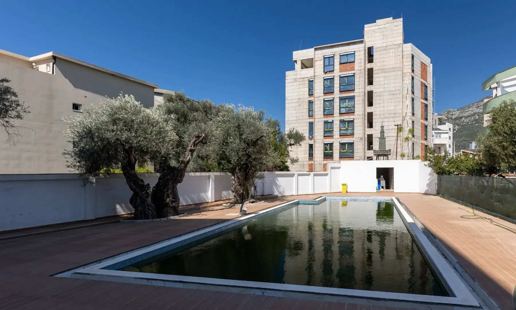 Sale, studio apartment, 31m², Centar, Bar
