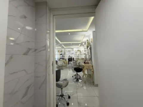 Izdavanje, poslovni prostor, 320m², Savski Venac, Beograd - image 17