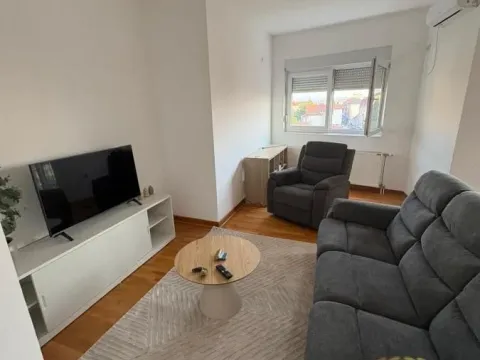 Rent, two bedroom apartment, 70m², Lion, Zvezdara Sve Podlokacije