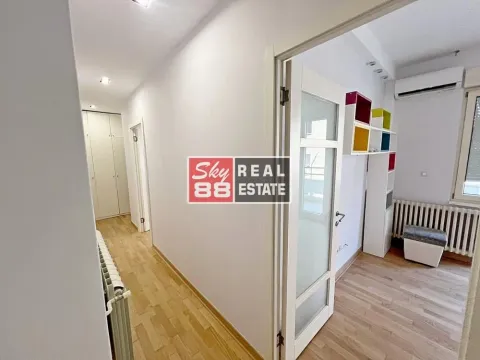 Sale, four bedroom apartment, 105m², Vračar Sve Podlokacije, Beograd - image 9