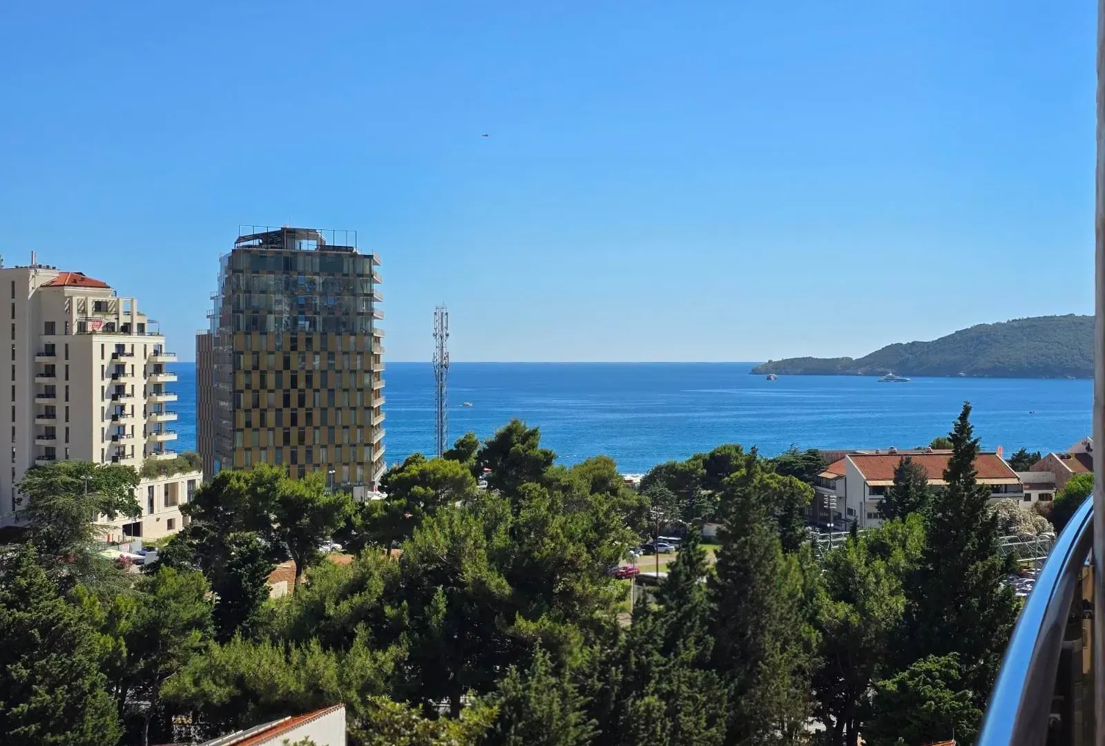 Sale, three bedroom apartment, 93m², Bečići, Budva
