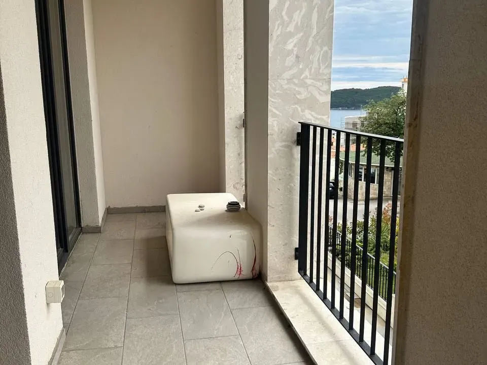 Prodaja, trosoban stan, 103m², Bečići, Budva