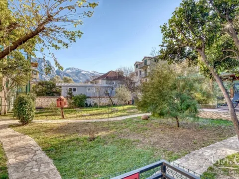 Prodaja, kuća, 112m², Prčanj, Kotor - image 11