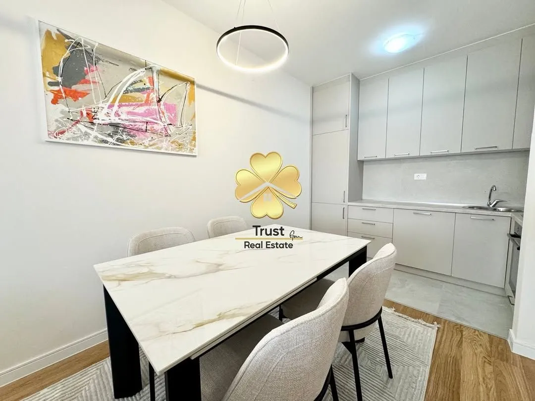 Rent, two bedroom apartment, 72m², Central Point, Podgorica