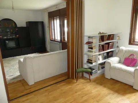 Sale, house, 250m², Strelište, Jagodina - image 9