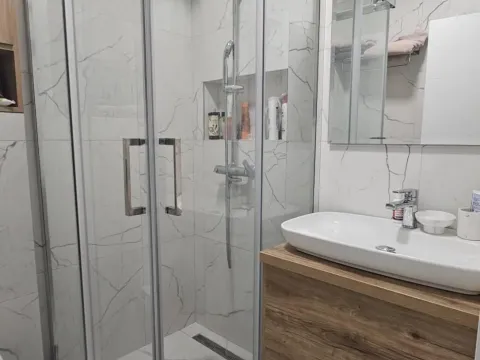 Prodaja, trosoban stan, 76m², Zemun Gornji Grad, Zemun Sve Podlokacije - image 11