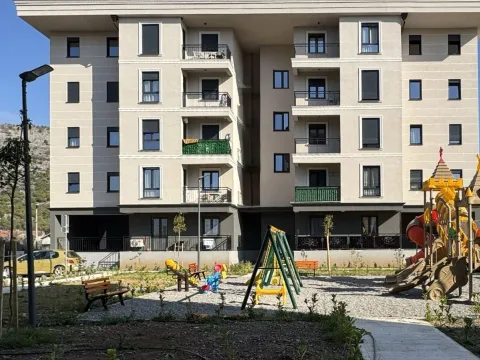 Prodaja, jednosoban stan, 37m², Tološi, Podgorica - image 10