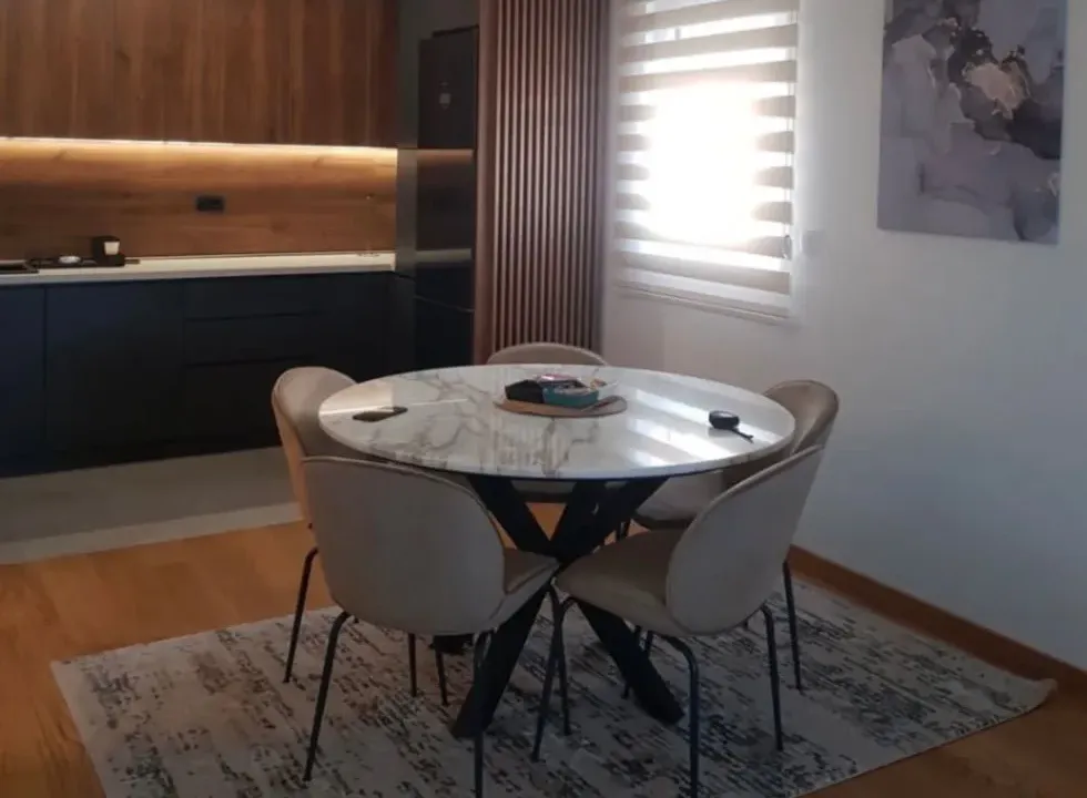 Izdavanje, dvosoban stan, 72m², City Kvart, Podgorica