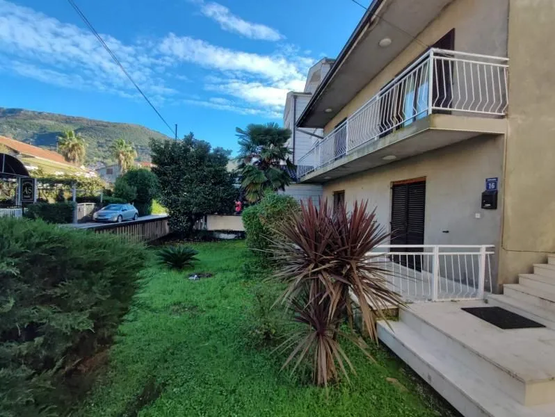 Prodaja, kuća, 315m², Tivat, Crna Gora
