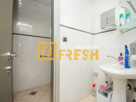 Izdavanje, poslovni prostor, 412m², Preko Morače, Podgorica - image 24