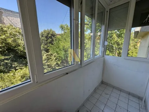 Izdavanje, trosoban stan, 59m², Centar, Novi Sad - image 20