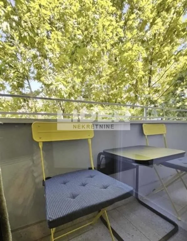Rent, one bedroom apartment, 32m², Stari Grad, Beograd