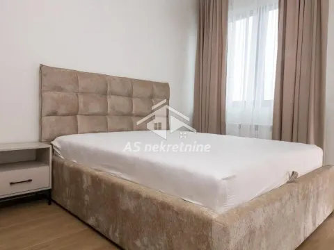 Izdavanje, trosoban stan, 75m², Savski Venac, Beograd - image 11