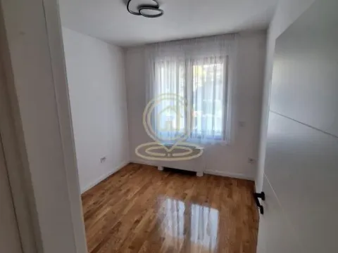 Izdavanje, trosoban stan, 90m², Lekino Brdo, Voždovac Sve Podlokacije - image 23