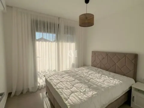 Izdavanje, dvosoban stan, 70m², Gradiošnica, Tivat - image 3