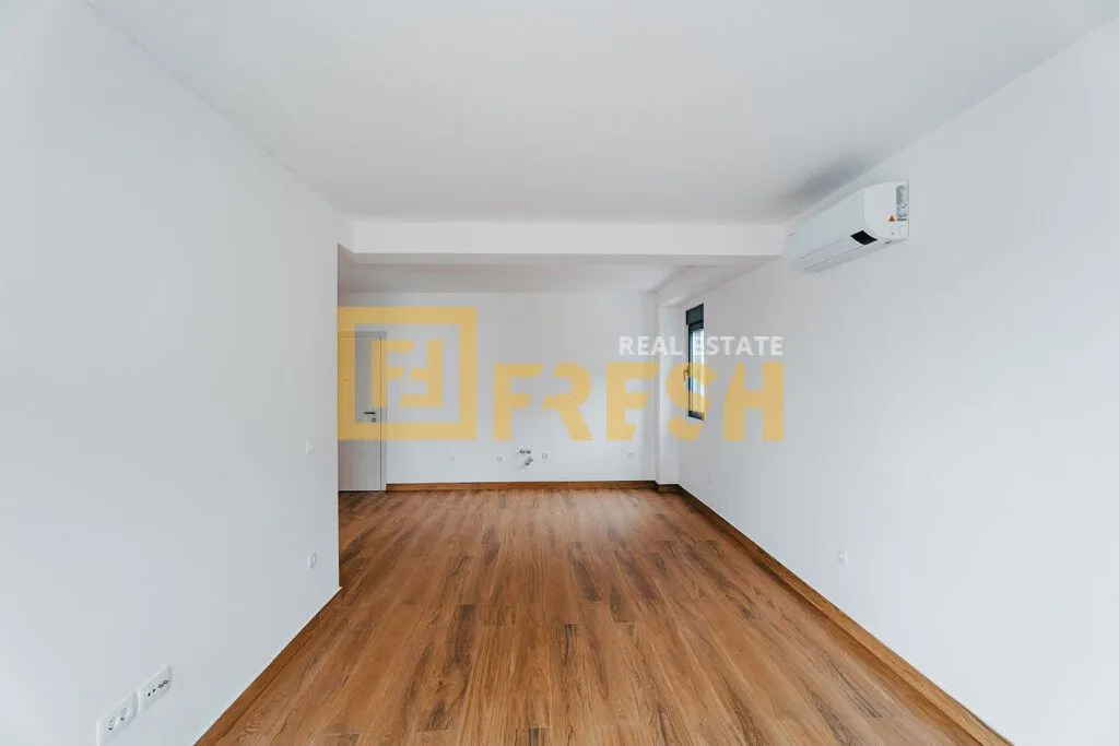 Rent, hospitality venue, 1600m², Budva, Crna Gora