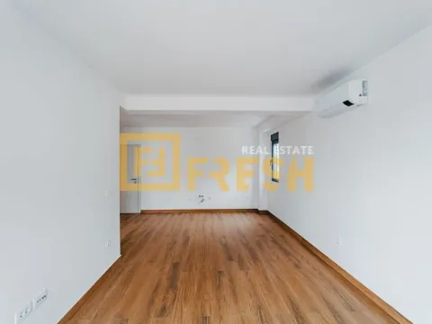Izdavanje, ugostiteljski objekat, 1600m², Budva, Crna Gora - image 31