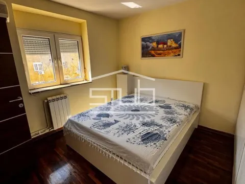 Sale, two bedroom apartment, 37m², Stari Grad, Beograd - image 5