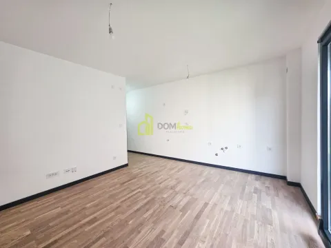 Sale, two bedroom apartment, 80m², Gorica C, Podgorica - image 4