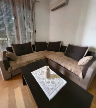 Izdavanje, jednosoban stan, 46m², Krivi Most, Podgorica - image 12