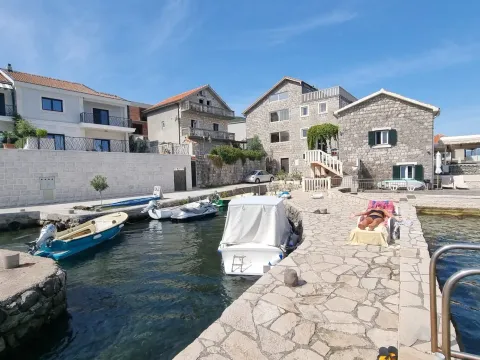 Prodaja, kuća, 135m², Tivat, Crna Gora - image 3