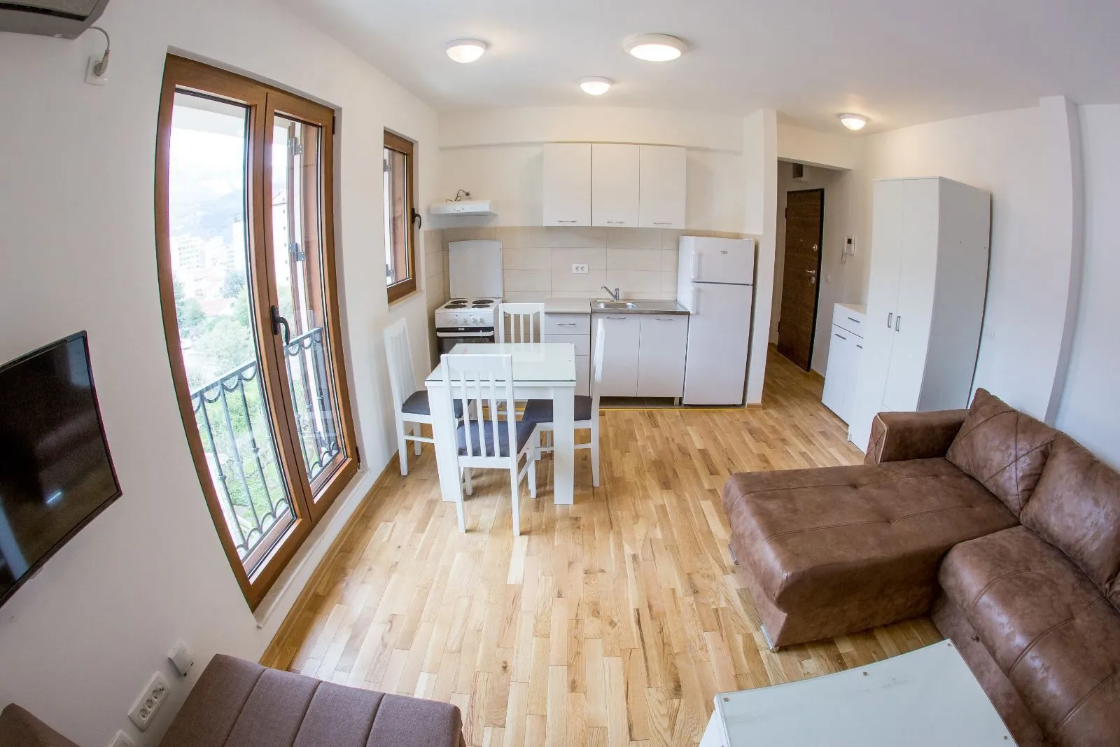 Rent, studio apartment, 33m², Budva, Crna Gora