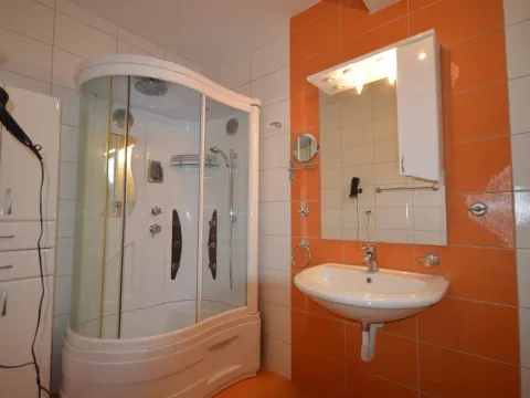 Prodaja, dvosoban stan, 76m², Topla, Herceg Novi - image 10