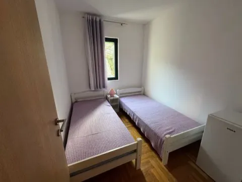 Izdavanje, dvosoban stan, 50m², Luštica Bay, Tivat - image 4